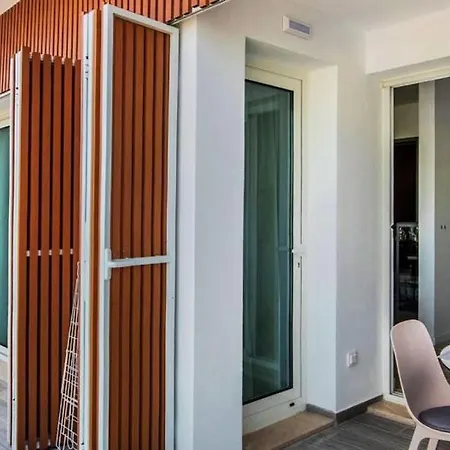 Sol-super Interior, Balcony, 700m *